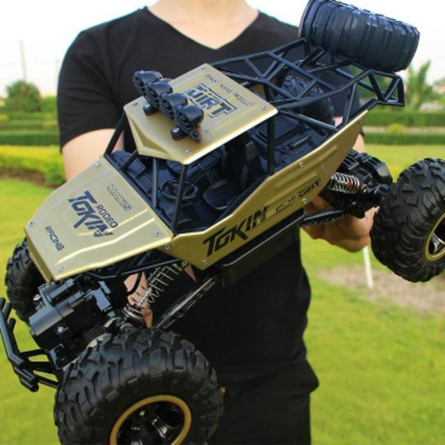 Carro de Controle Remoto Off-Road Muscle Xtreme 4x4 - 37cm