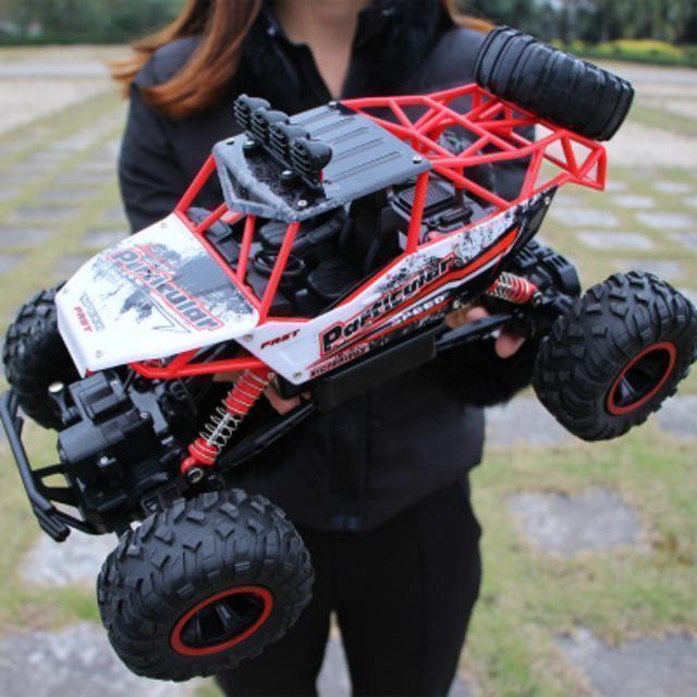 Carro de Controle Remoto Off-Road Muscle Xtreme 4x4 - 37cm